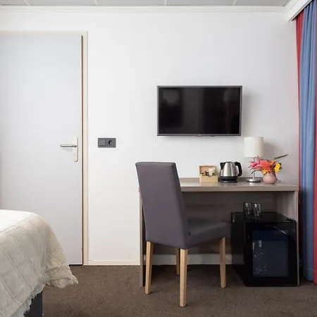 Hampshire Petit Nord Hotel 3*