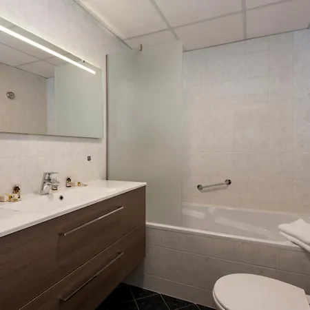 Hampshire Petit Nord Hotel